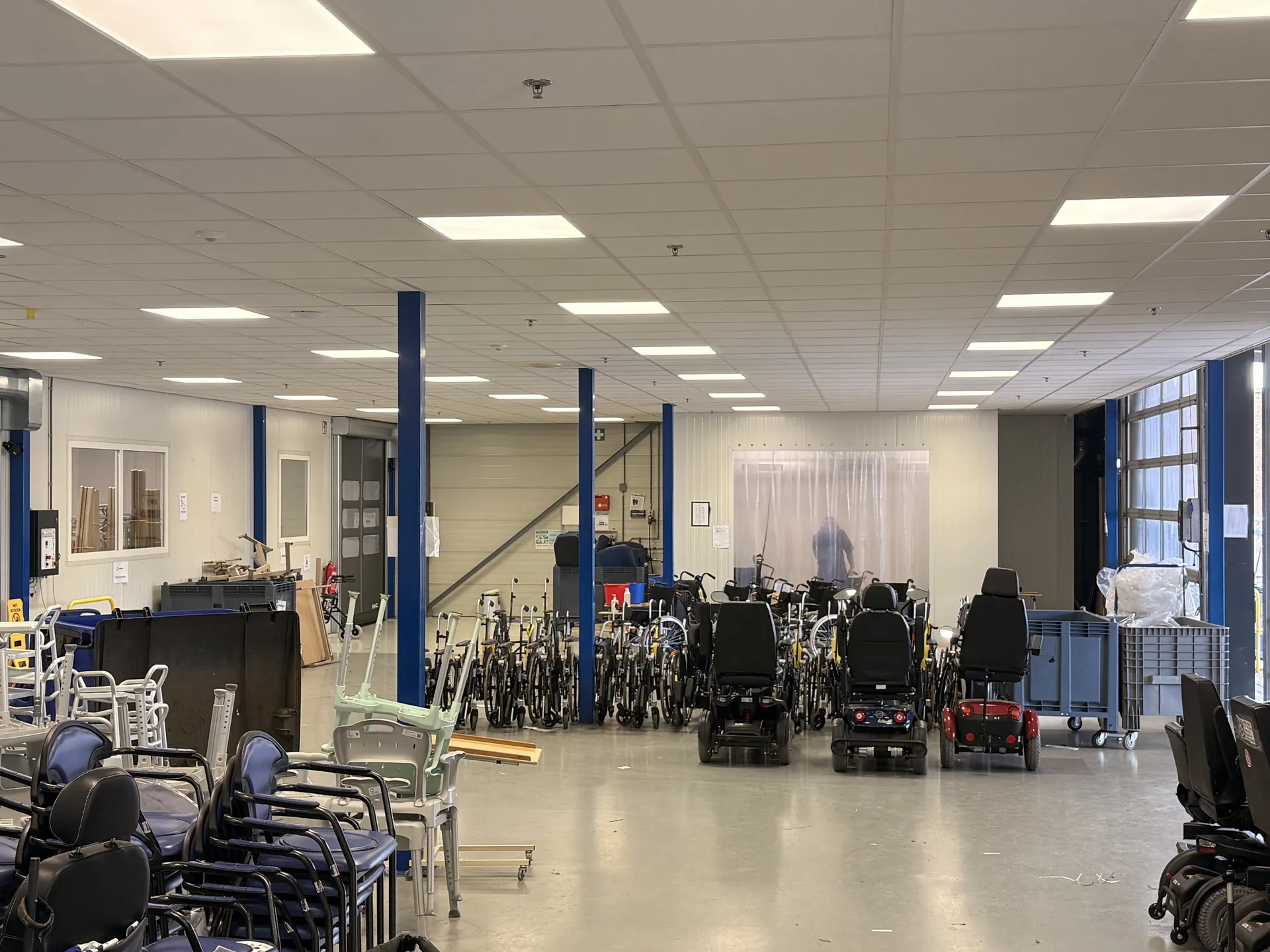 LED-panelen in de verwerkingsruimte van Medipoint Zwijndrecht